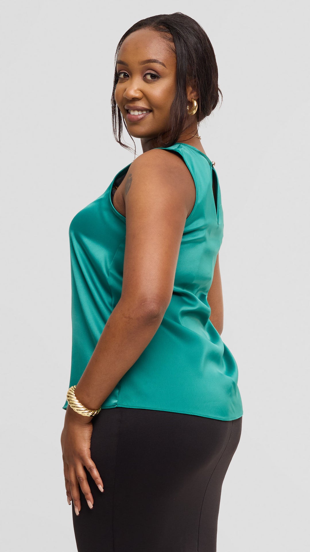 Vivo Nora Round Neck Sleeveless Top - Sea Green