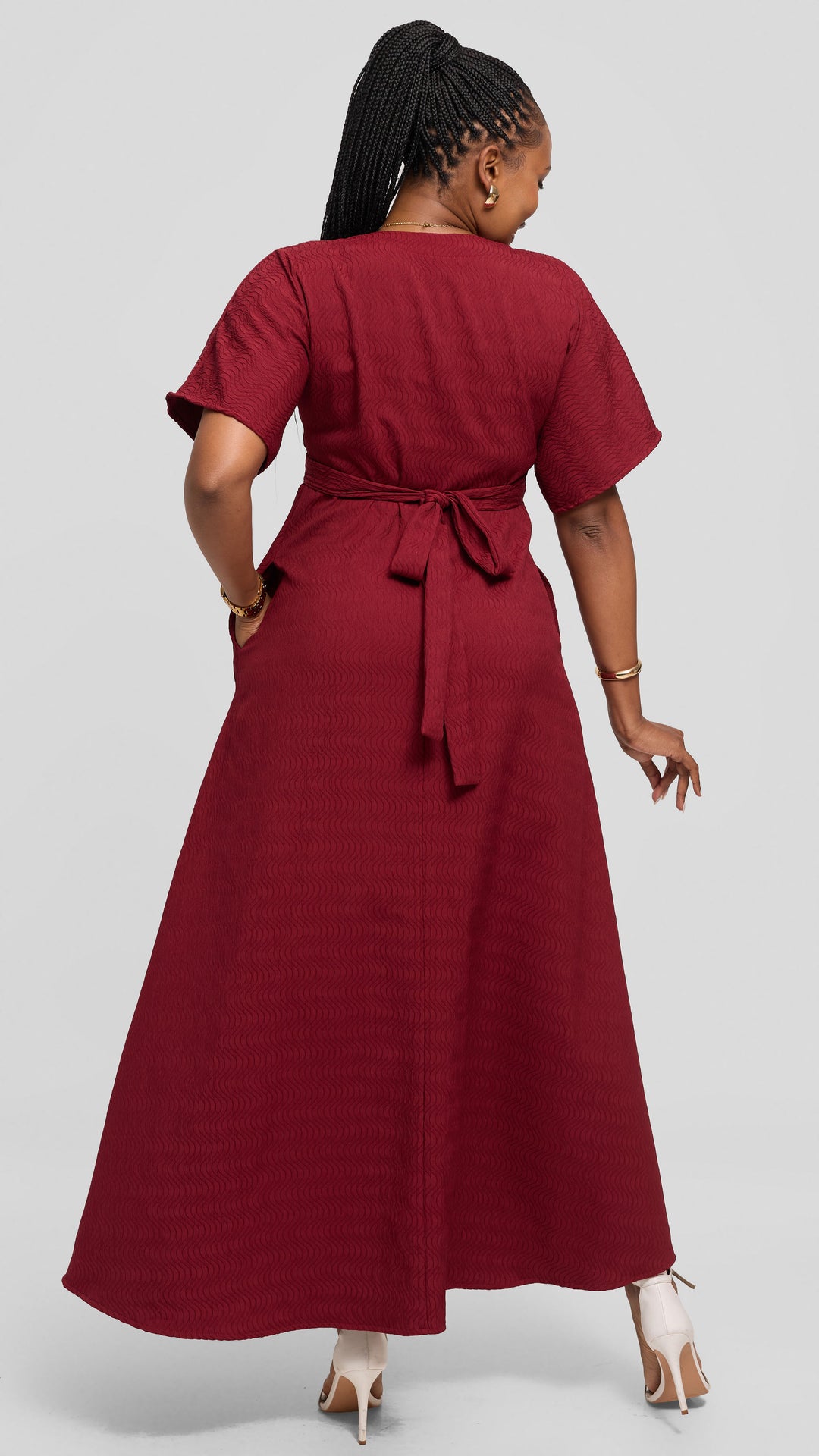 Vivo Tie Waist Kimono Maxi Dress in Textured Crepe - Maroon