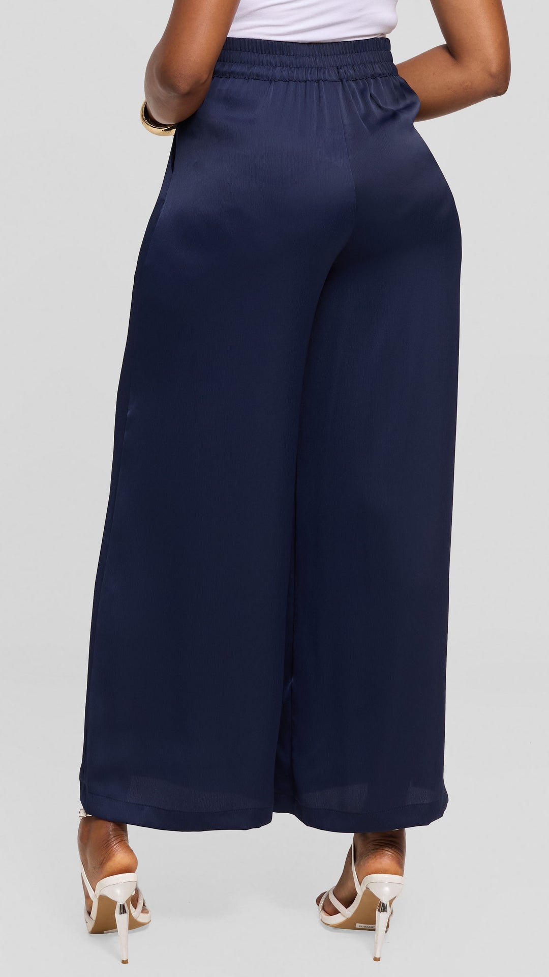 Vivo Wide Leg Pants in Textured Satin - Navy Blue