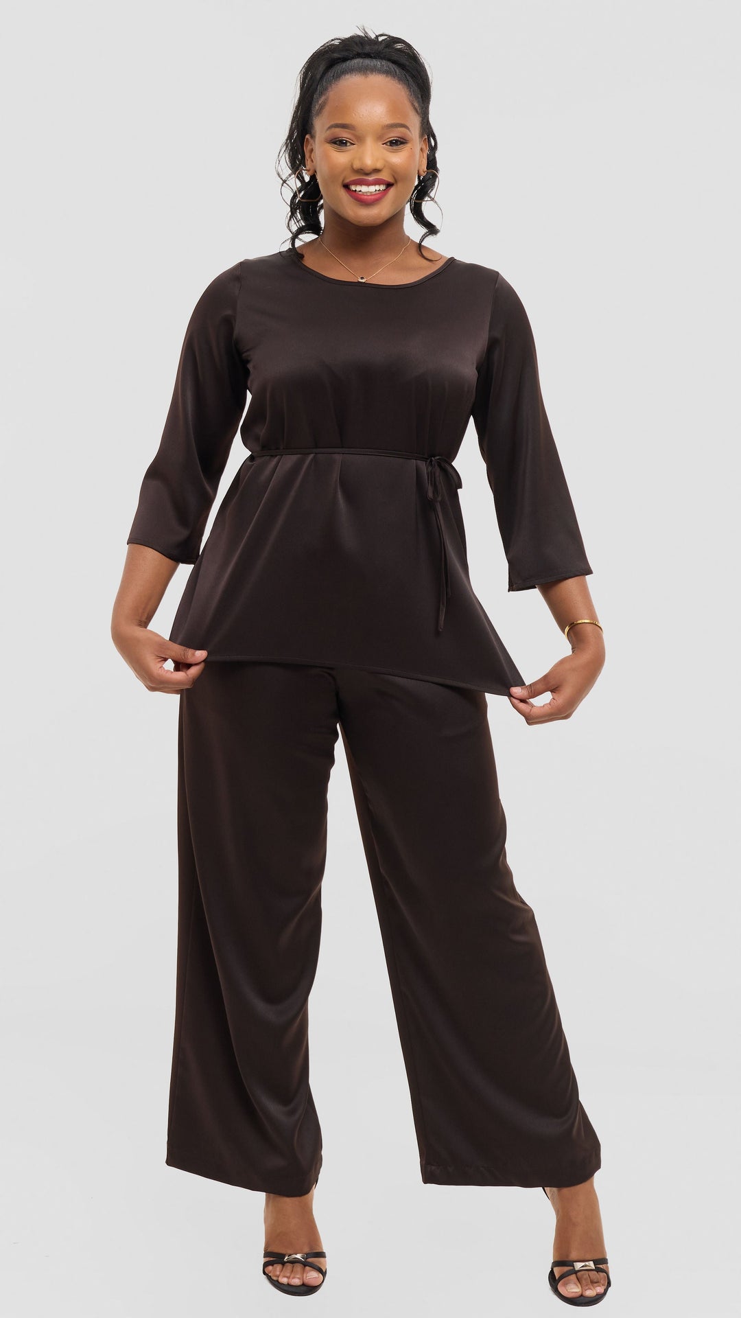 Vivo 3/4 Sleeve Side Slit Top in Satin - Chocolate