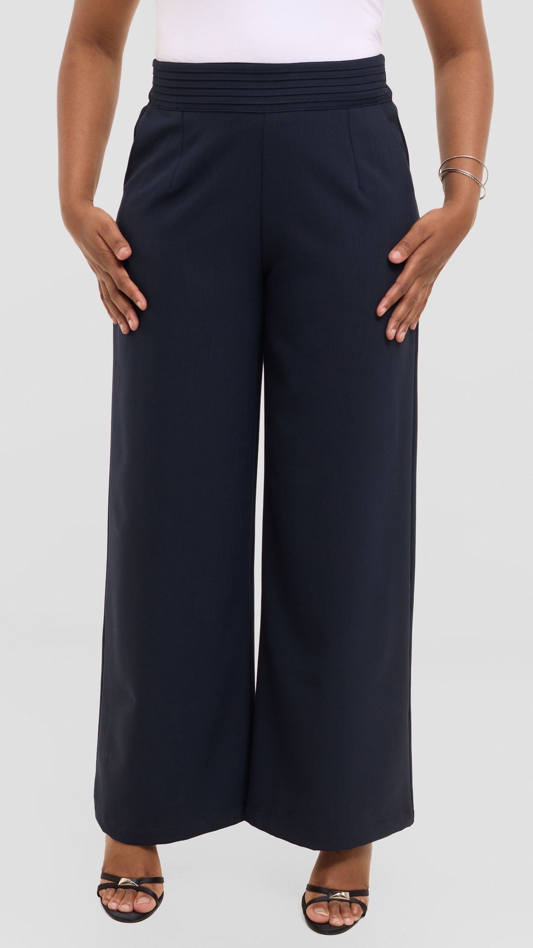 Vivo Pintuck Waist Pants in Crepe - Navy