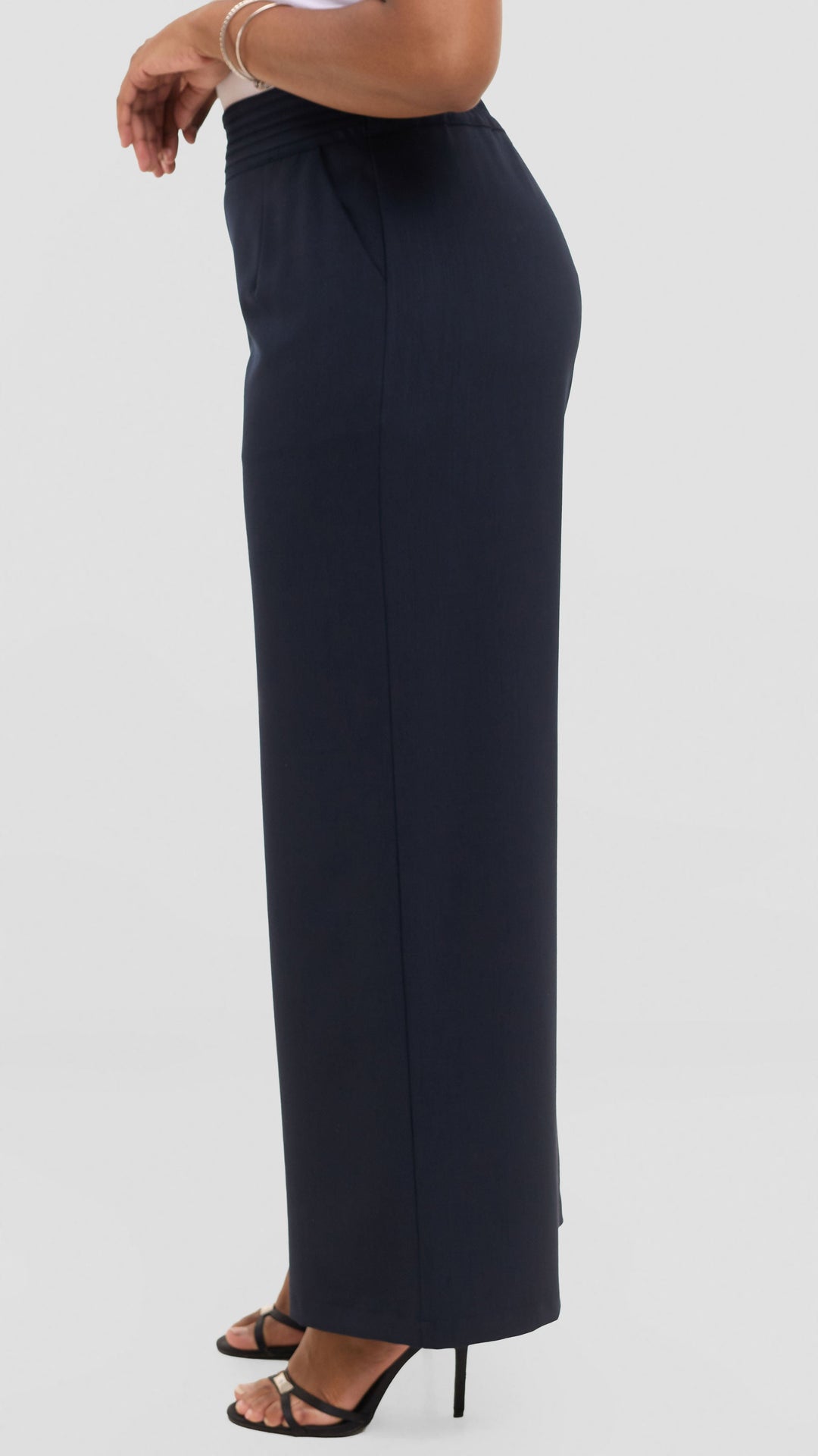 Vivo Pintuck Waist Pants in Crepe - Navy