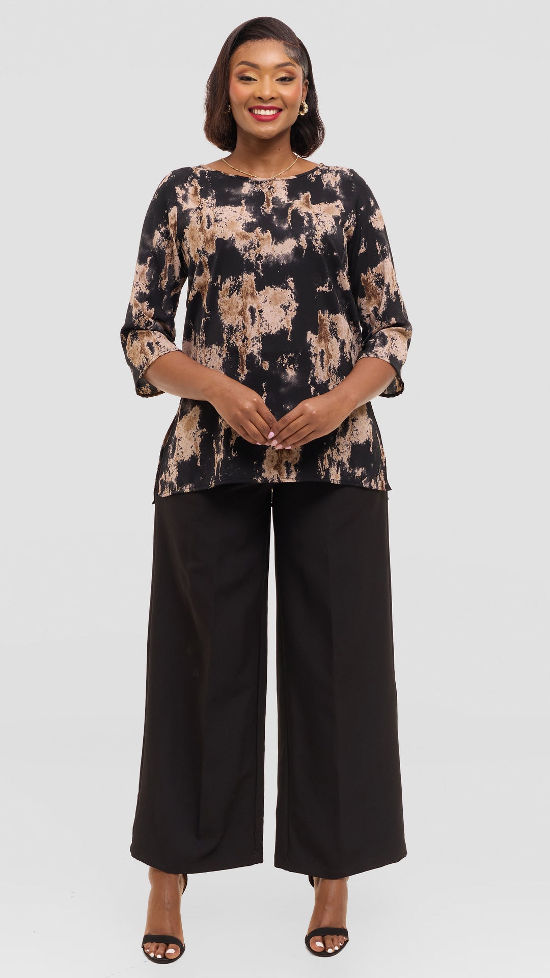 Vivo 3/4 Sleeve Side Slit Top in Crepe - Black / Brown Abstarct Print