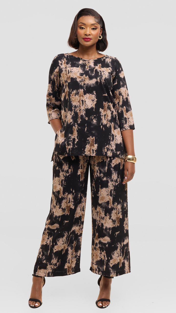 Vivo 3/4 Sleeve Side Slit Top in Crepe - Black / Brown Abstarct Print