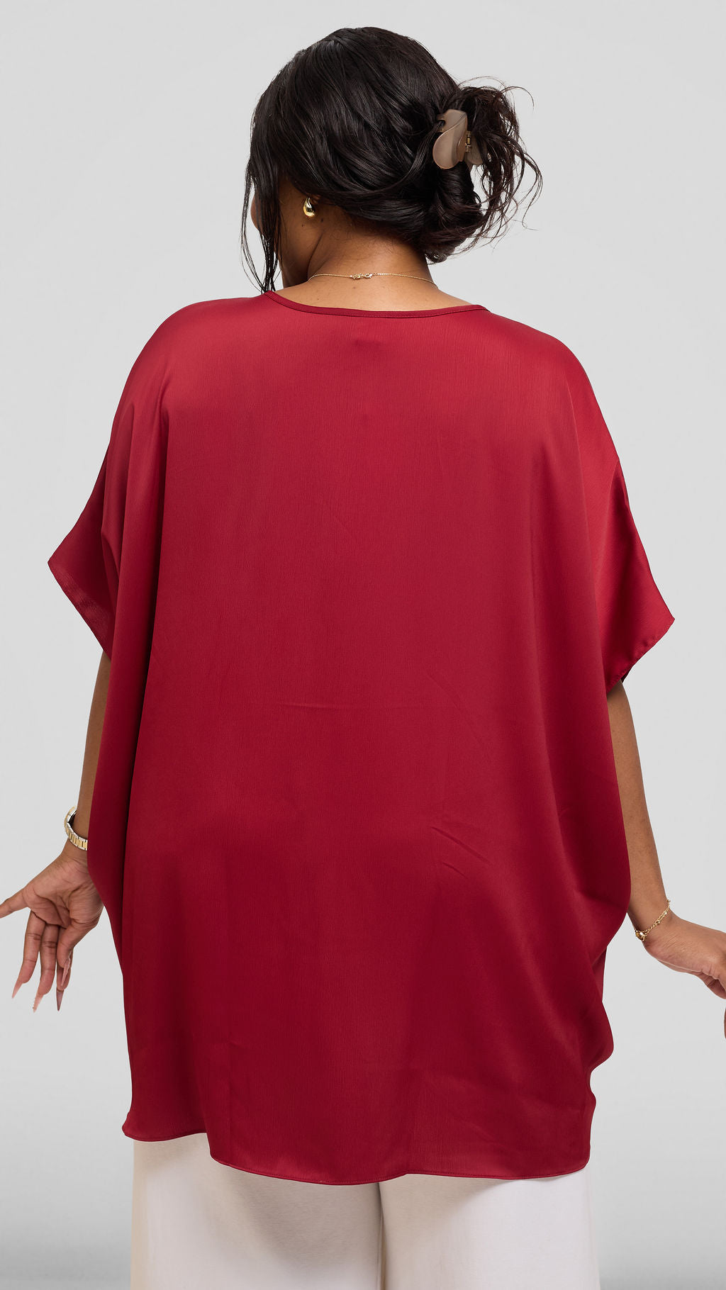 Vivo Ruched Maxi Top in Textured Satin - Dark Red