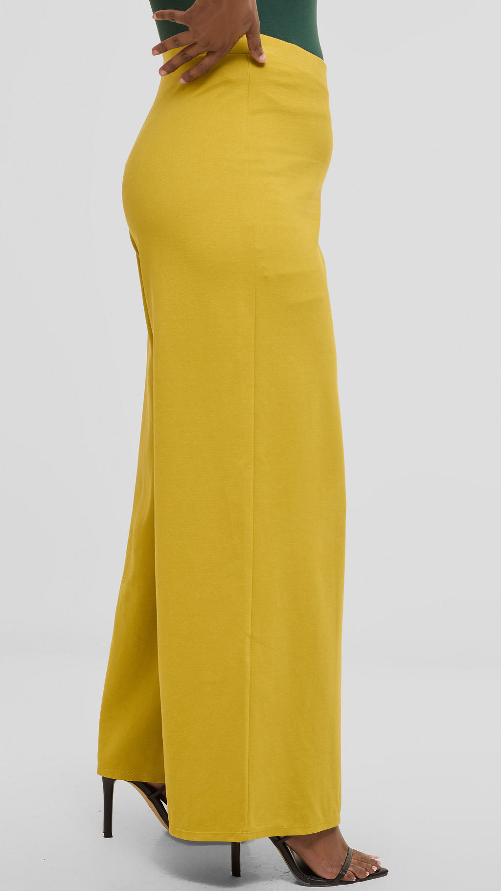 Vivo Aleri Wide Leg Pants in Ponte - Olive