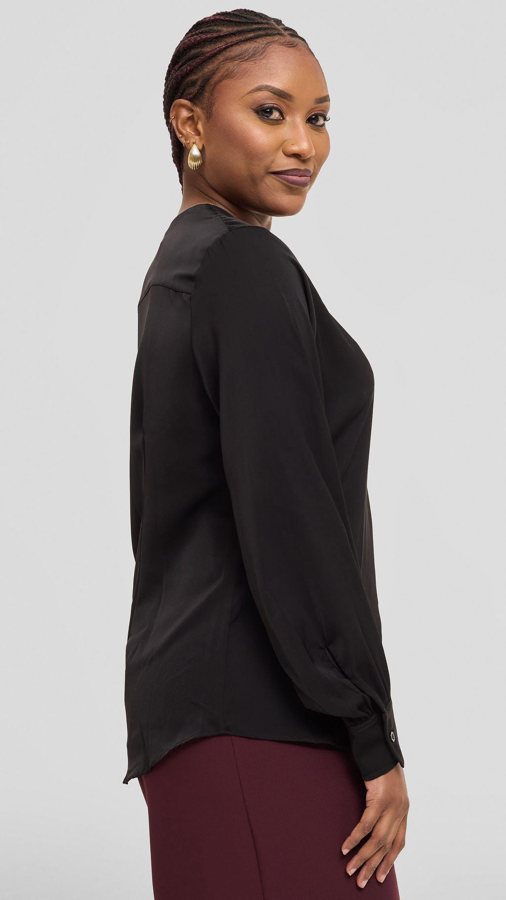 Vivo Ajani V-Neck Top - Black