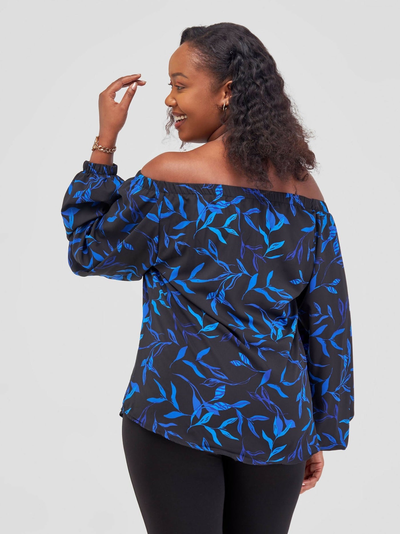 Salok Havilah Wear Ellie Top - Black / Blue floral - Shopzetu