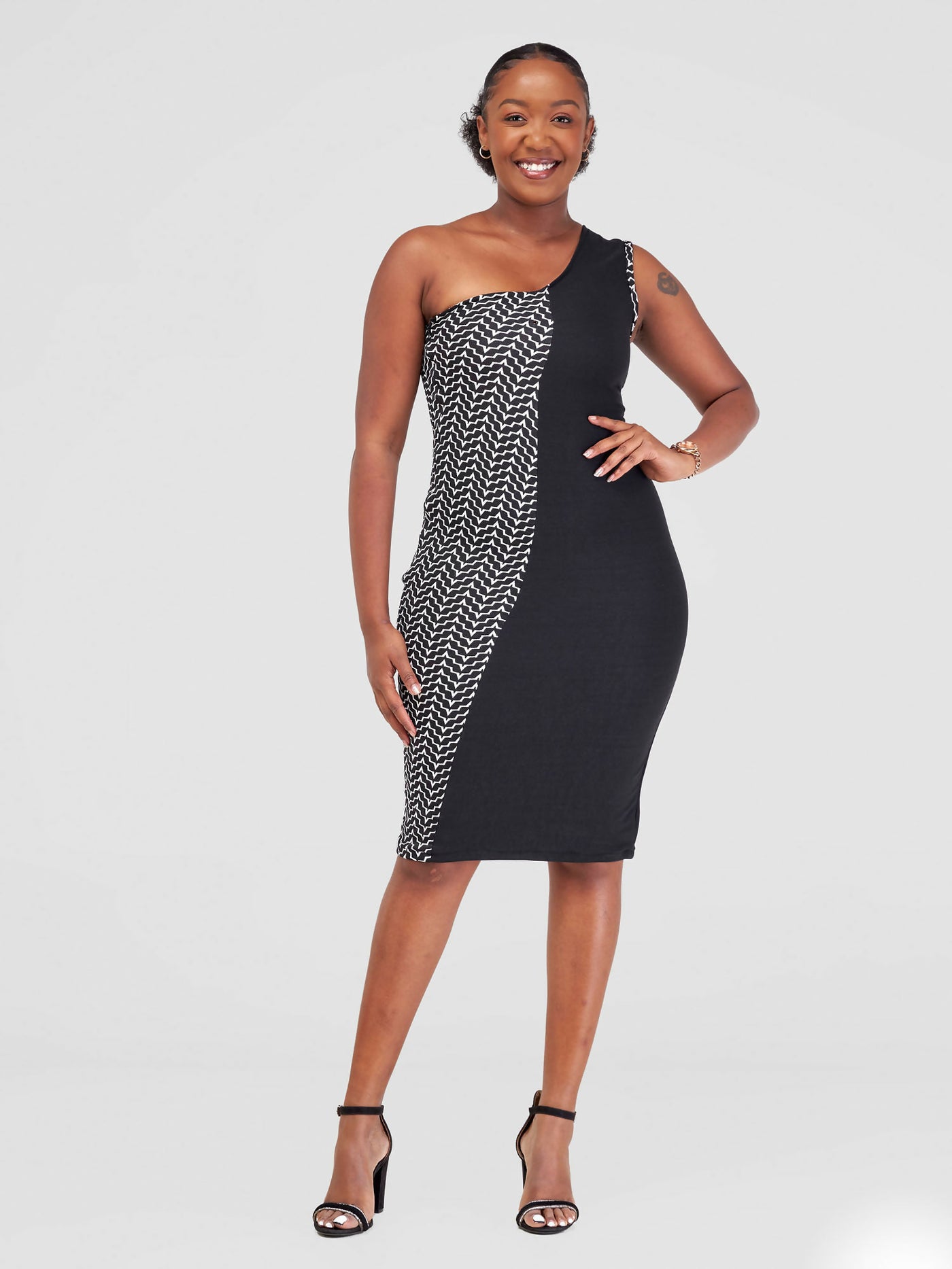 Juka Closet One Shoulder Dress - Black / White