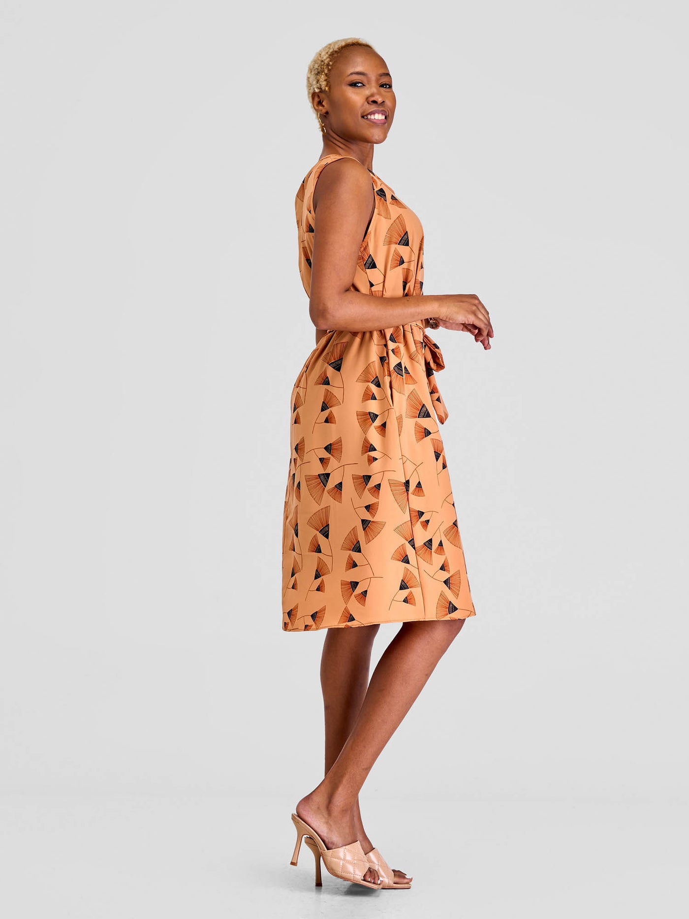 Vivo Basic Sleeveless Tent Dress - Tan/Black Print