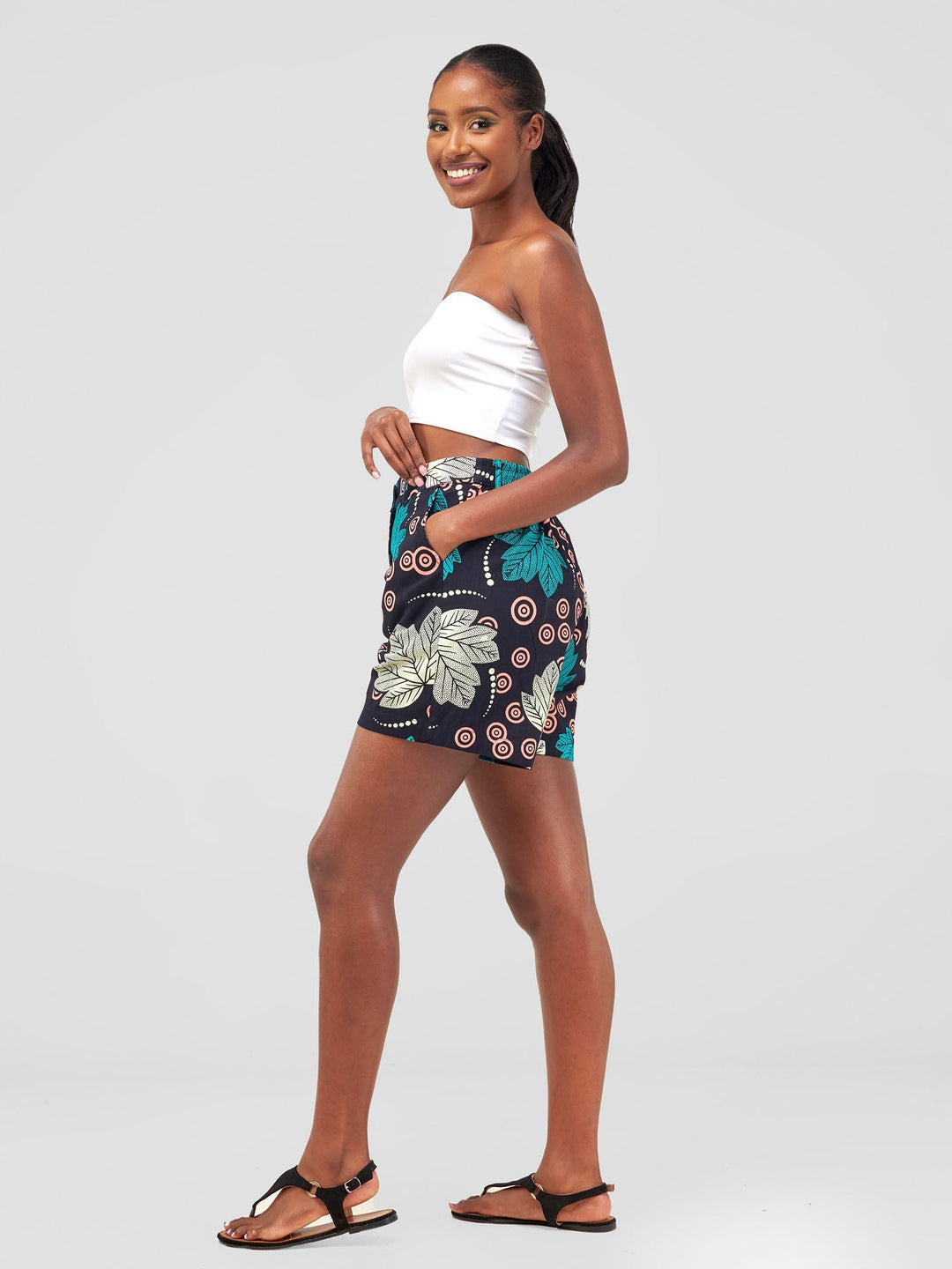 Vivo Must Have Shorts  - Chari Print