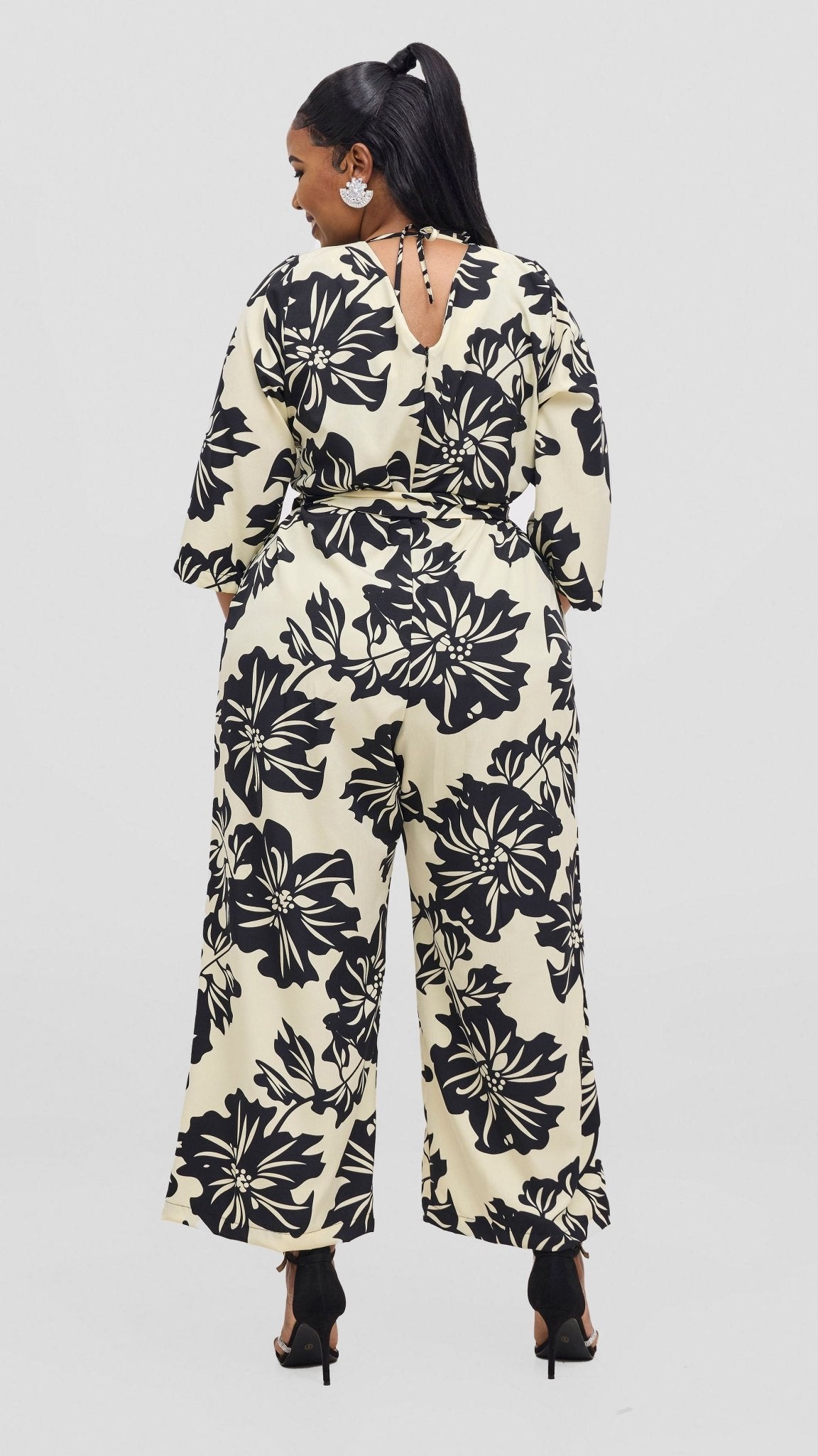 Vivo Diella V - Neck Jumpsuit - Cream / Black Print - Shopzetu