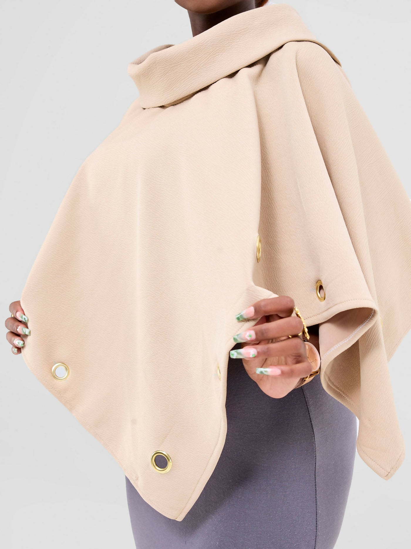 DnD Couture Didi Nova Poncho - Beige - Shopzetu