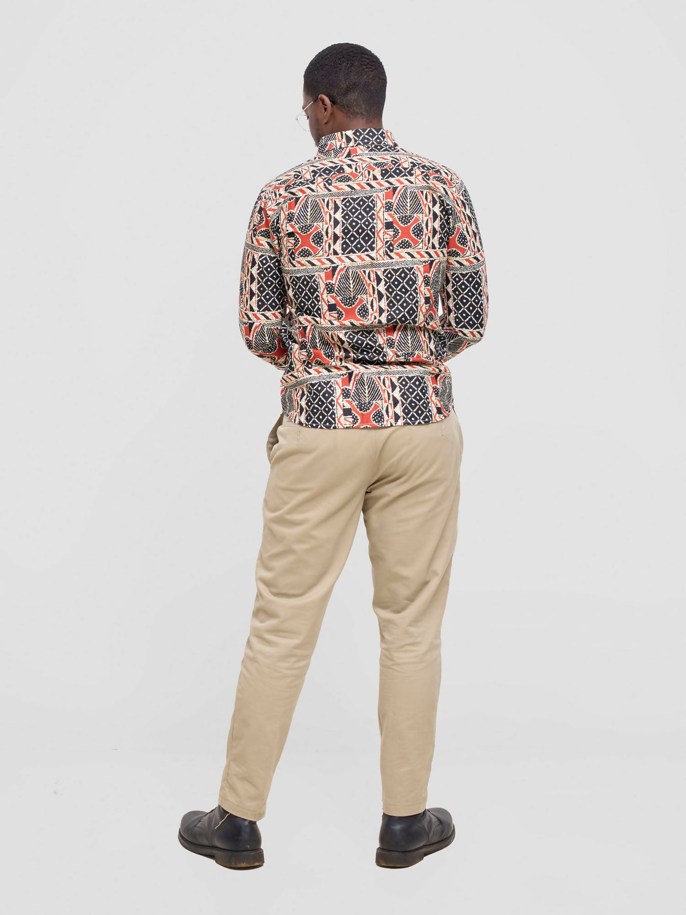 Mendilines Warm African Shirt - Black / Red Print - Shopzetu