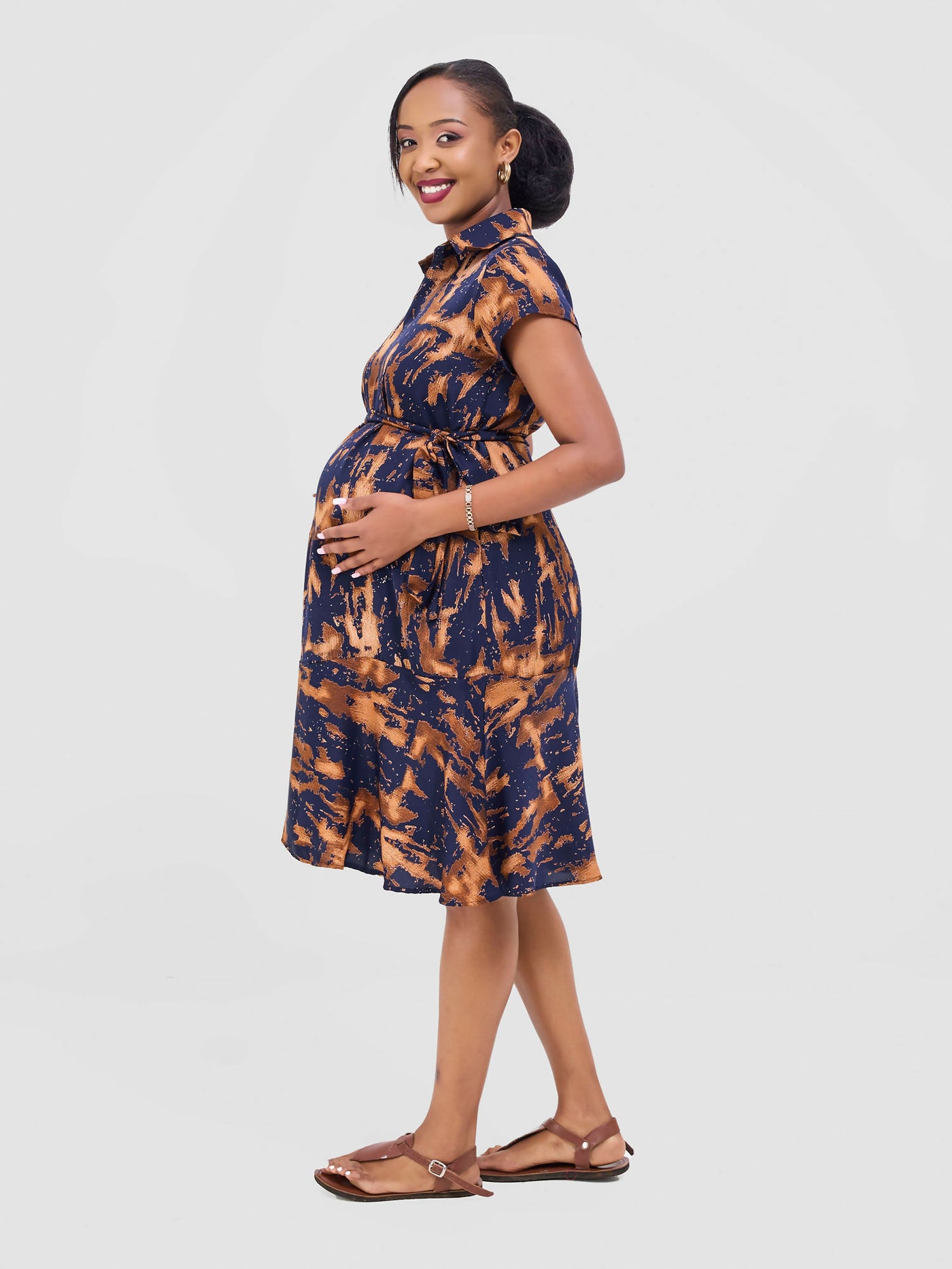 Anel's Knitwear Collar Shift Dress - Navy Blue / Brown Print - Shopzetu