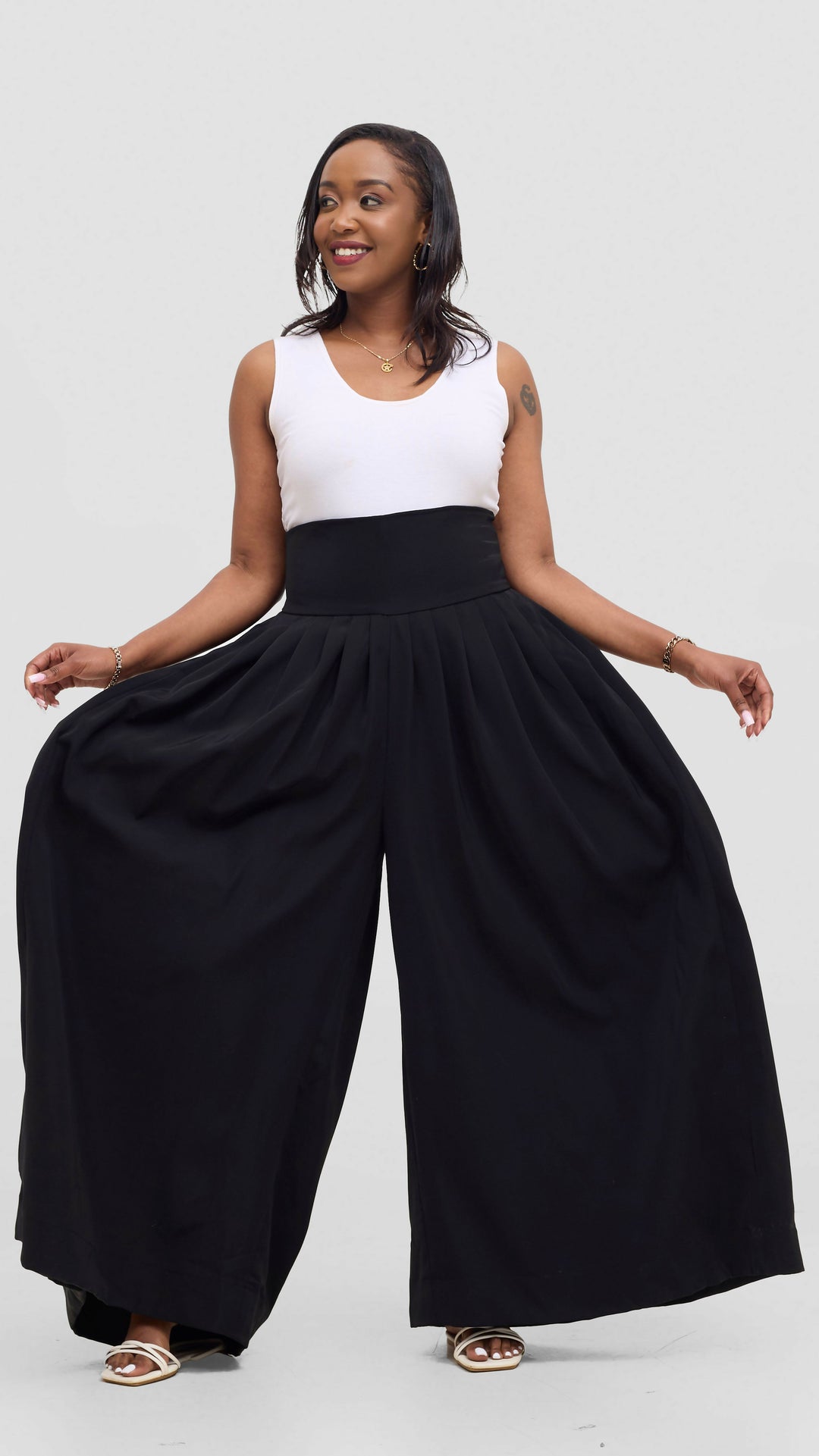 Izulu Chapeyu Pant - Black Print