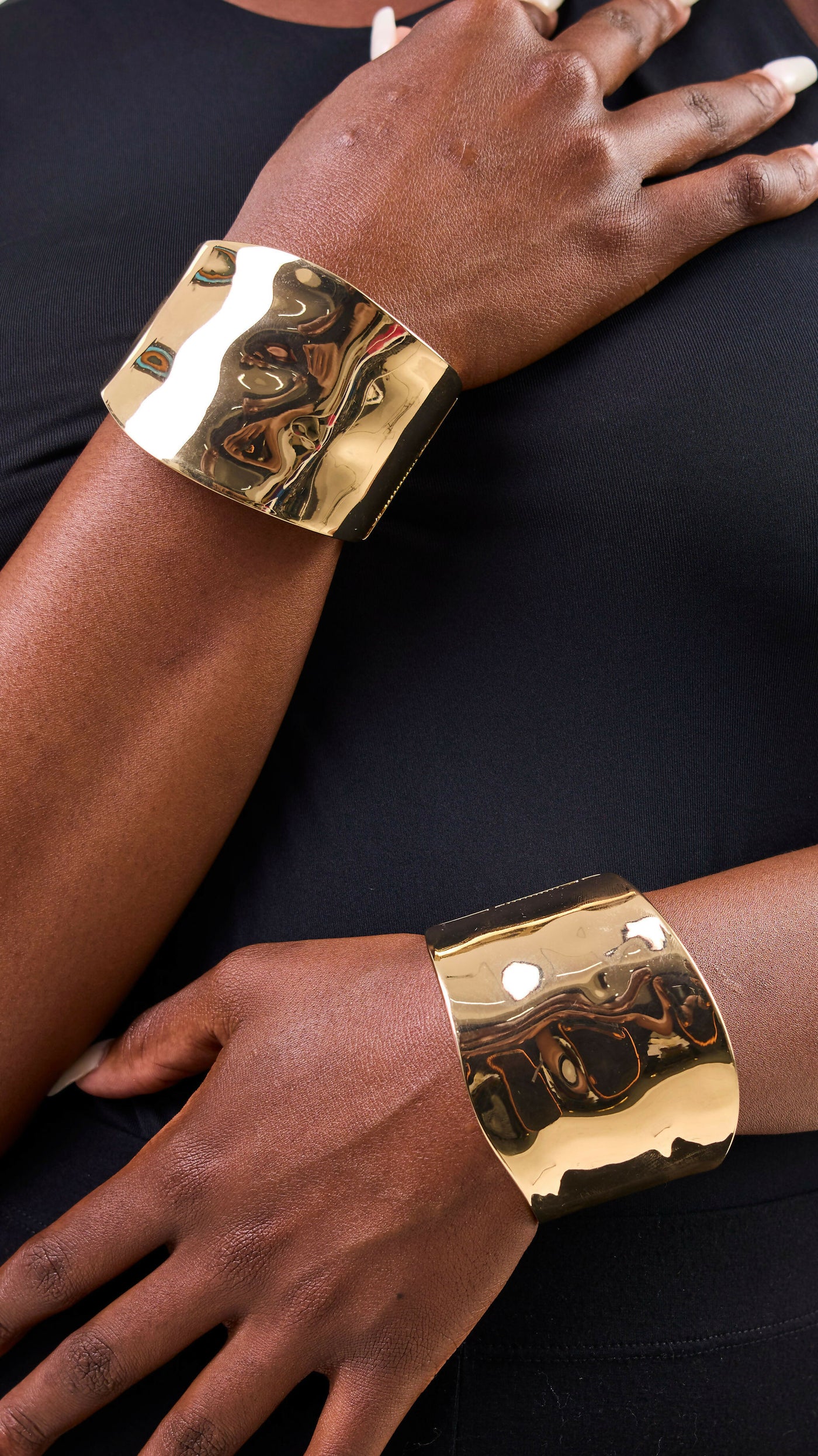 Afrodame Chunky Bangle - Gold