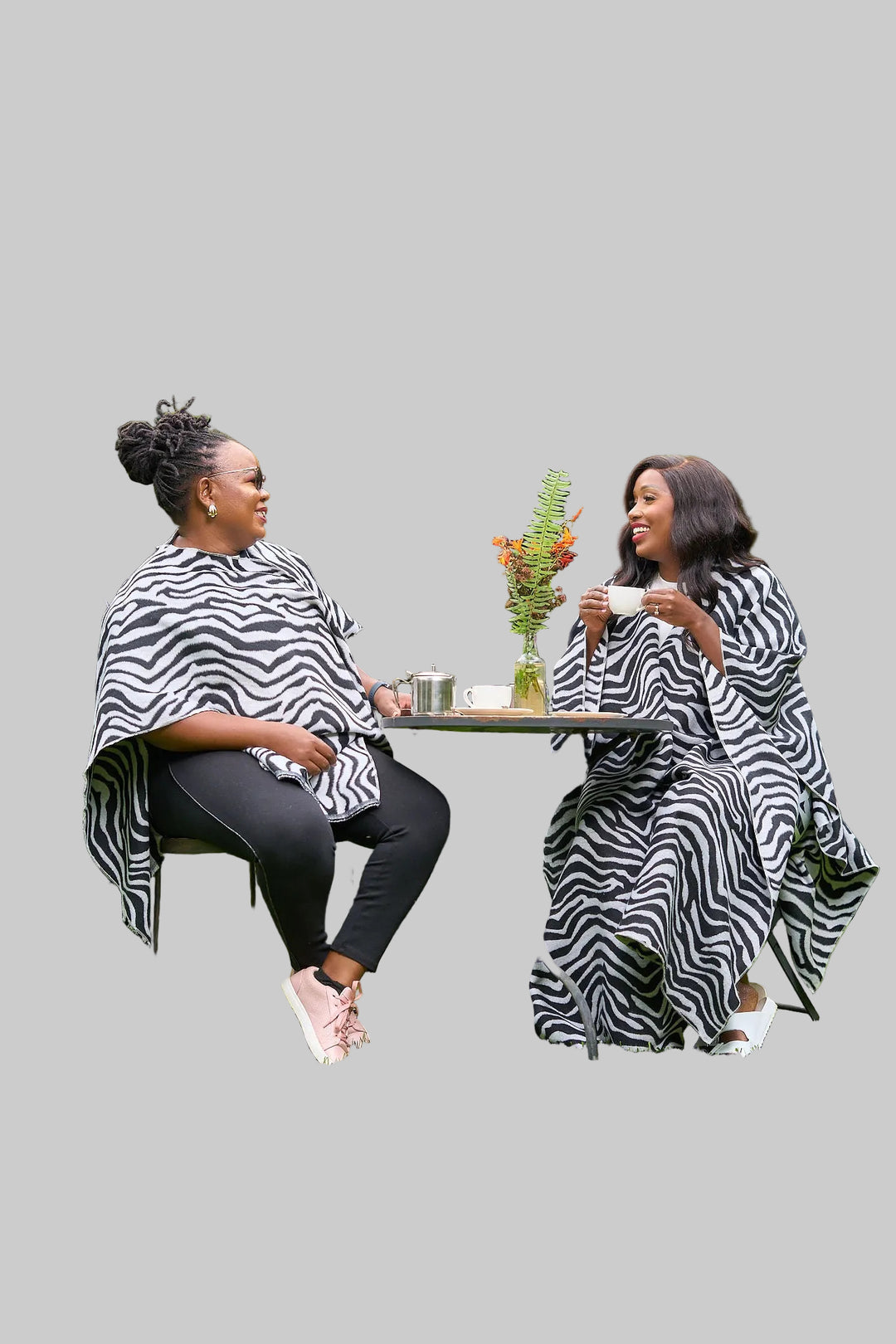 Kakiba Collections Terry Reversible Long Poncho - Black / White
