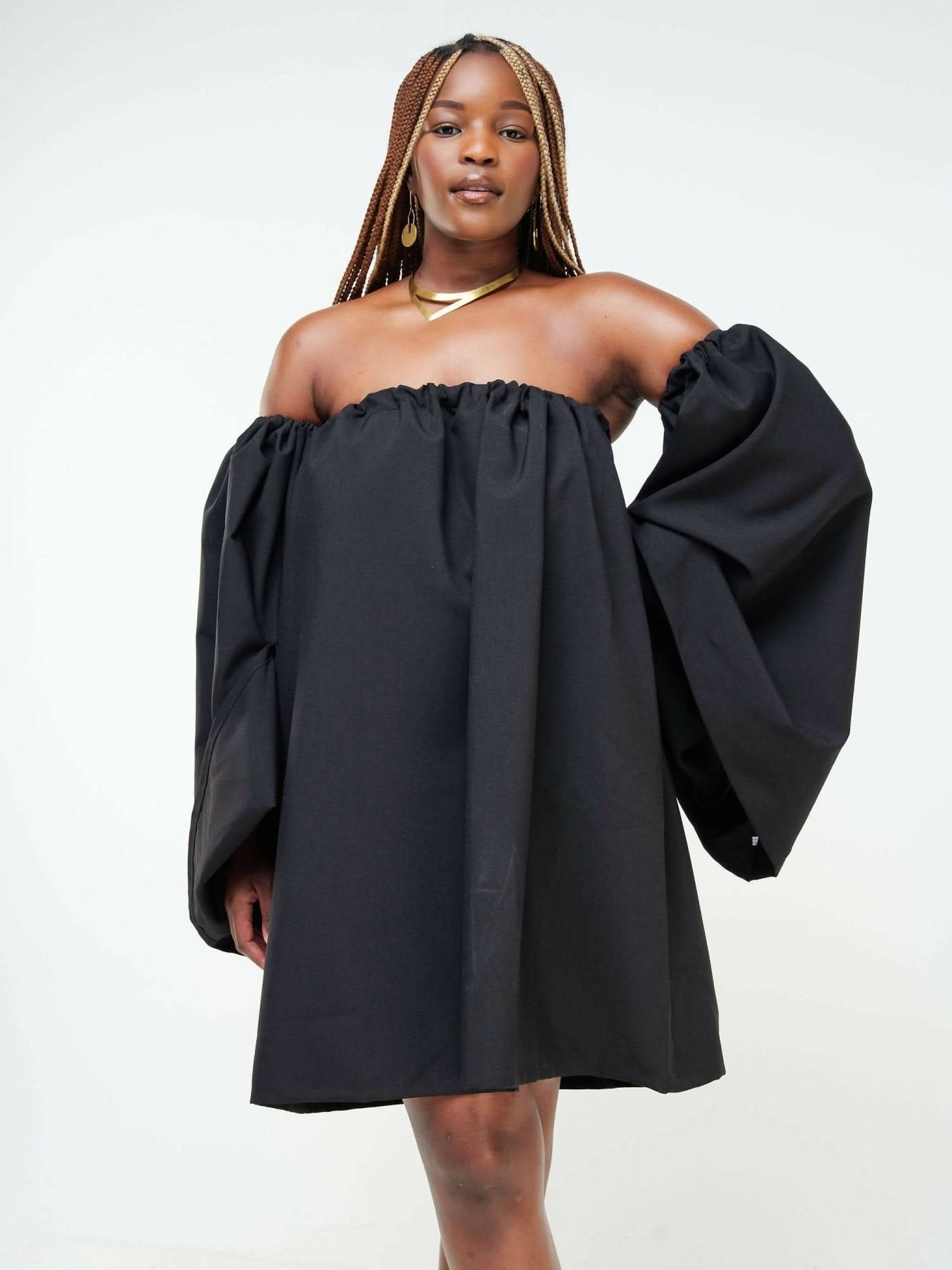 Izulu Bloom Dress - Black - Shopzetu