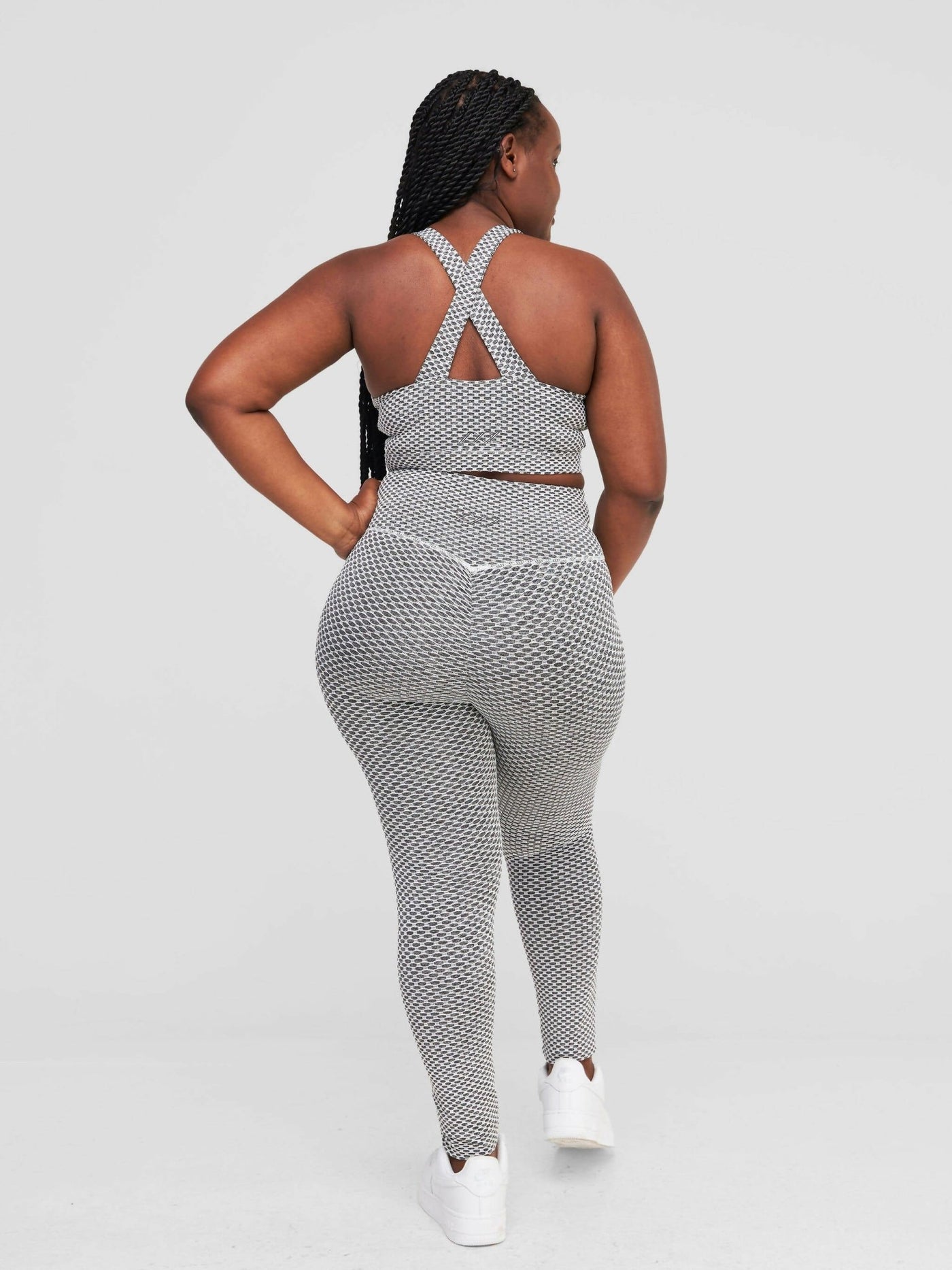 ZbyZ In Motion Set - White - Shopzetu