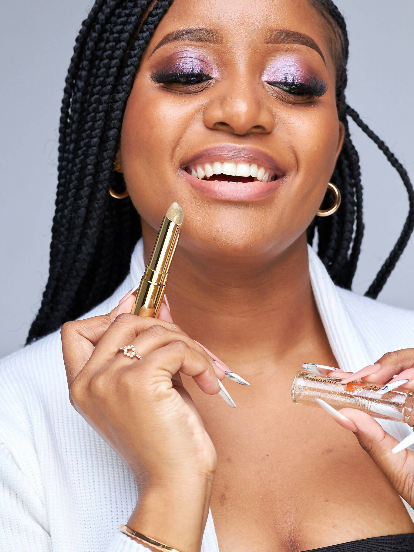 Glamour Queen Moisturizing Lip Balm - Gold Pearl - Shopzetu