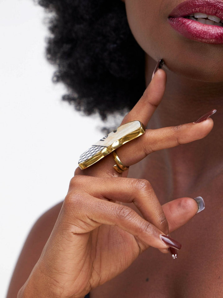 Kijivu Creatives Mask Ring - Cream / Black Print - Shopzetu