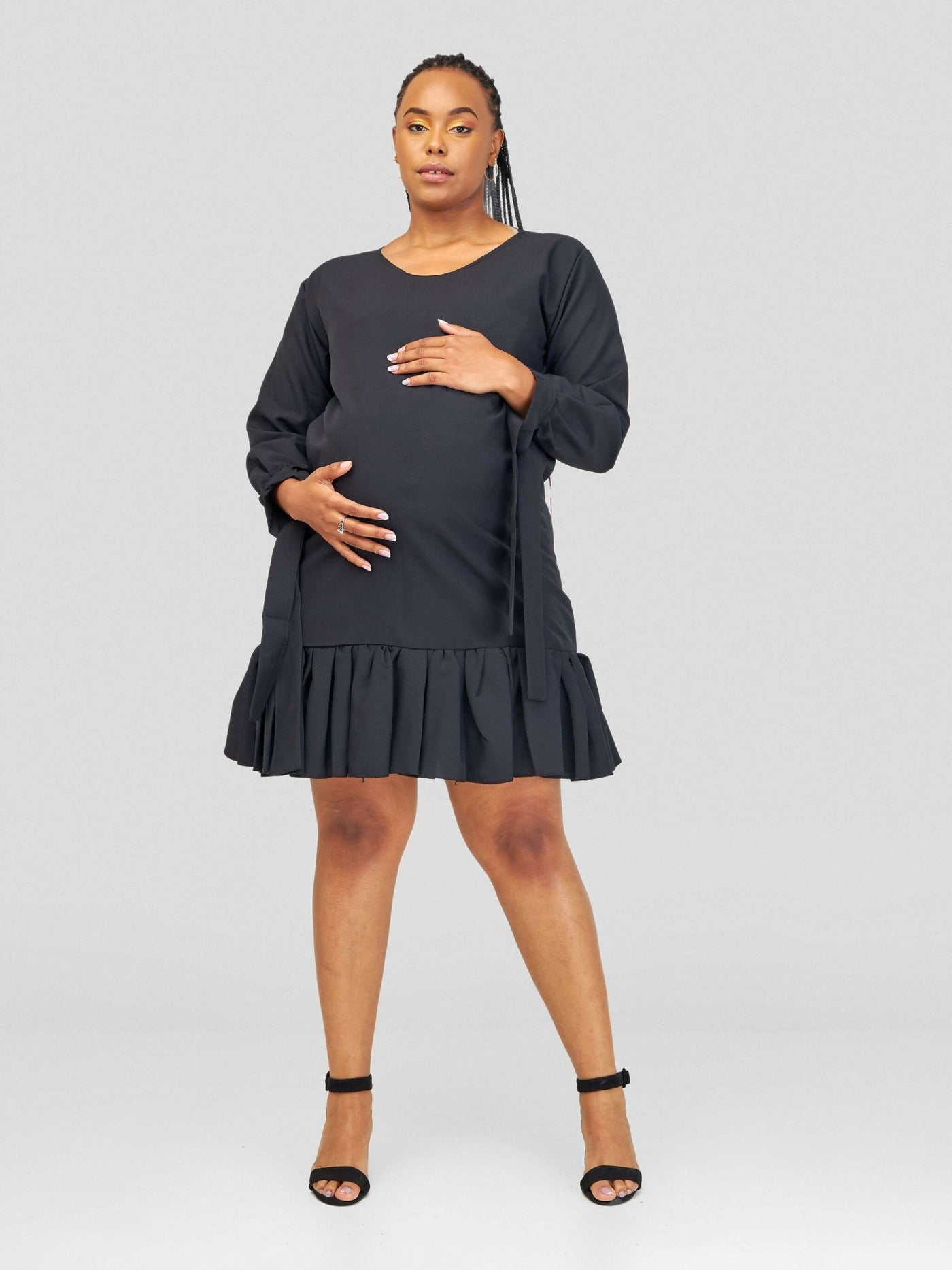 Vintlyne Shira Shift Dress - Black - Shopzetu