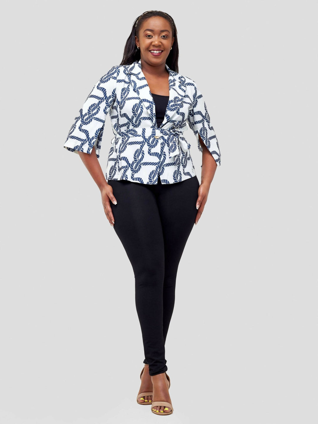 Immaculate Chic Ece Top - Cream - Shopzetu