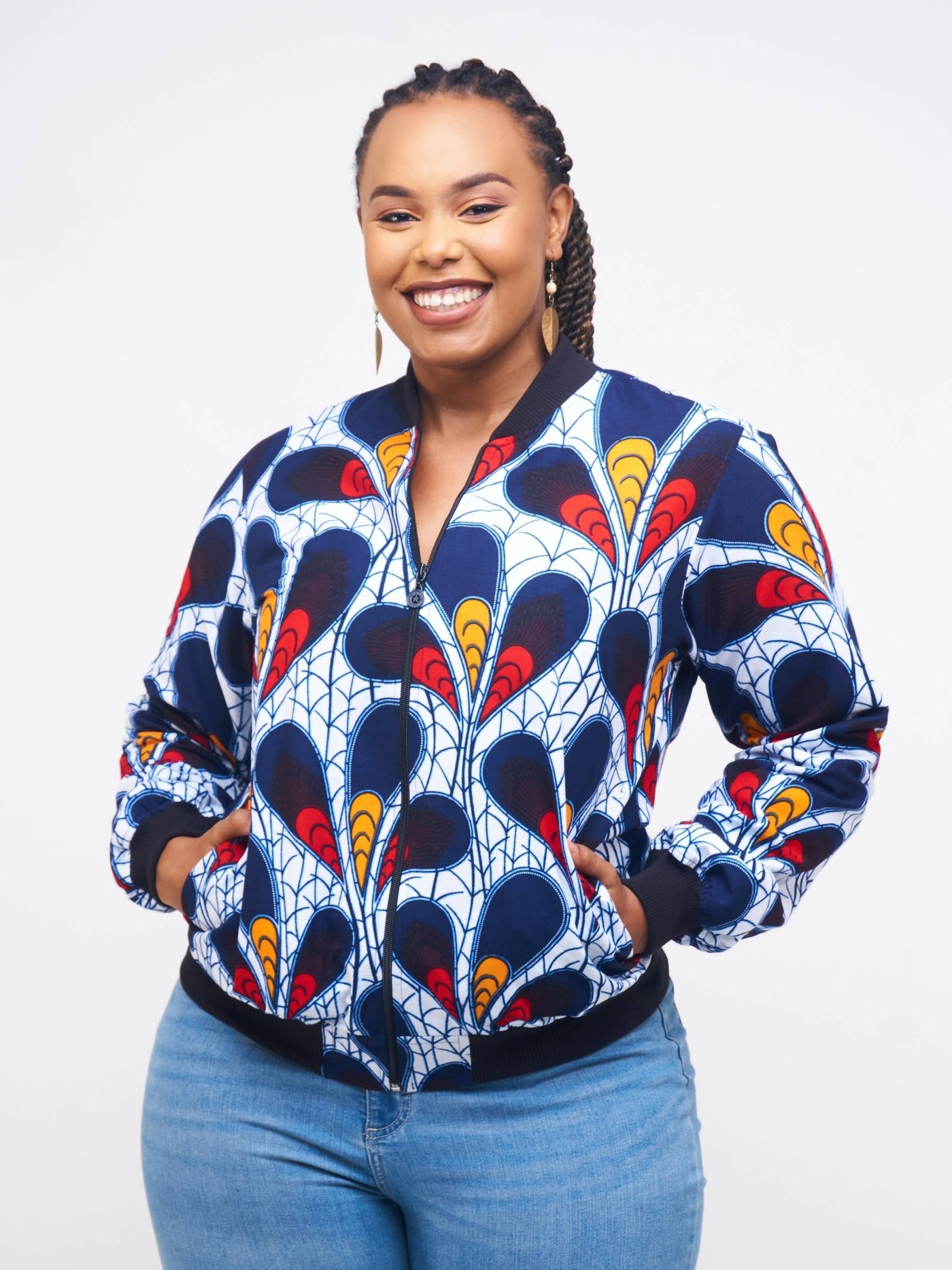 Izulu Sileita 2 Bomber Jacket - White - Shopzetu