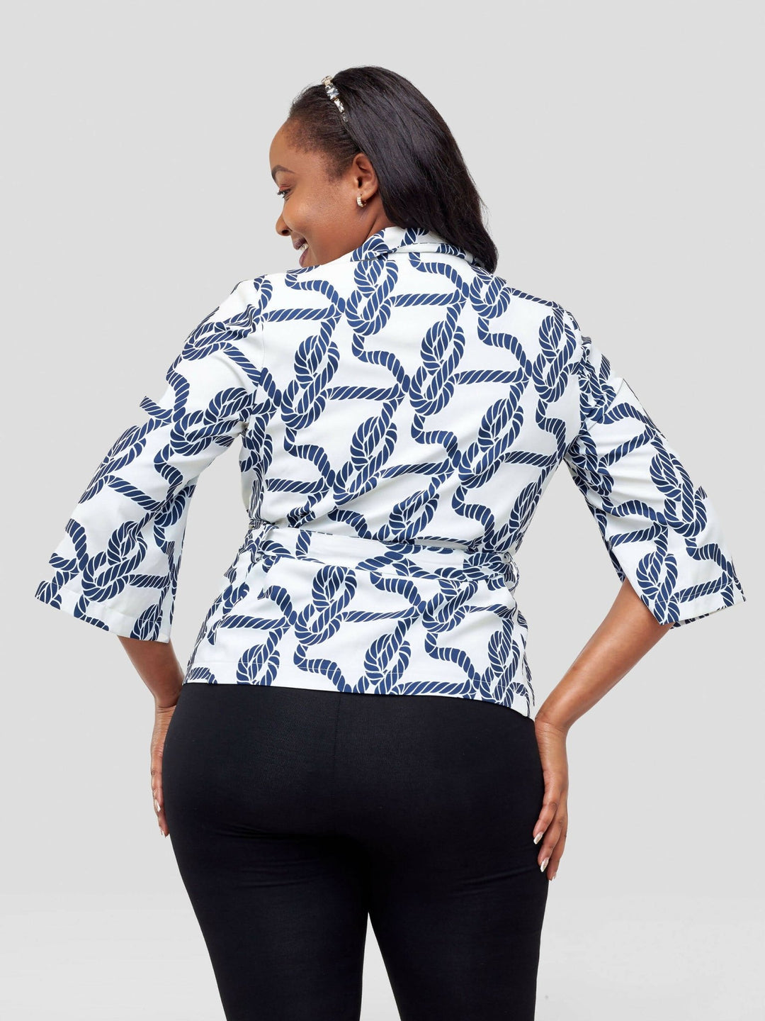 Immaculate Chic Ece Top - Cream - Shopzetu