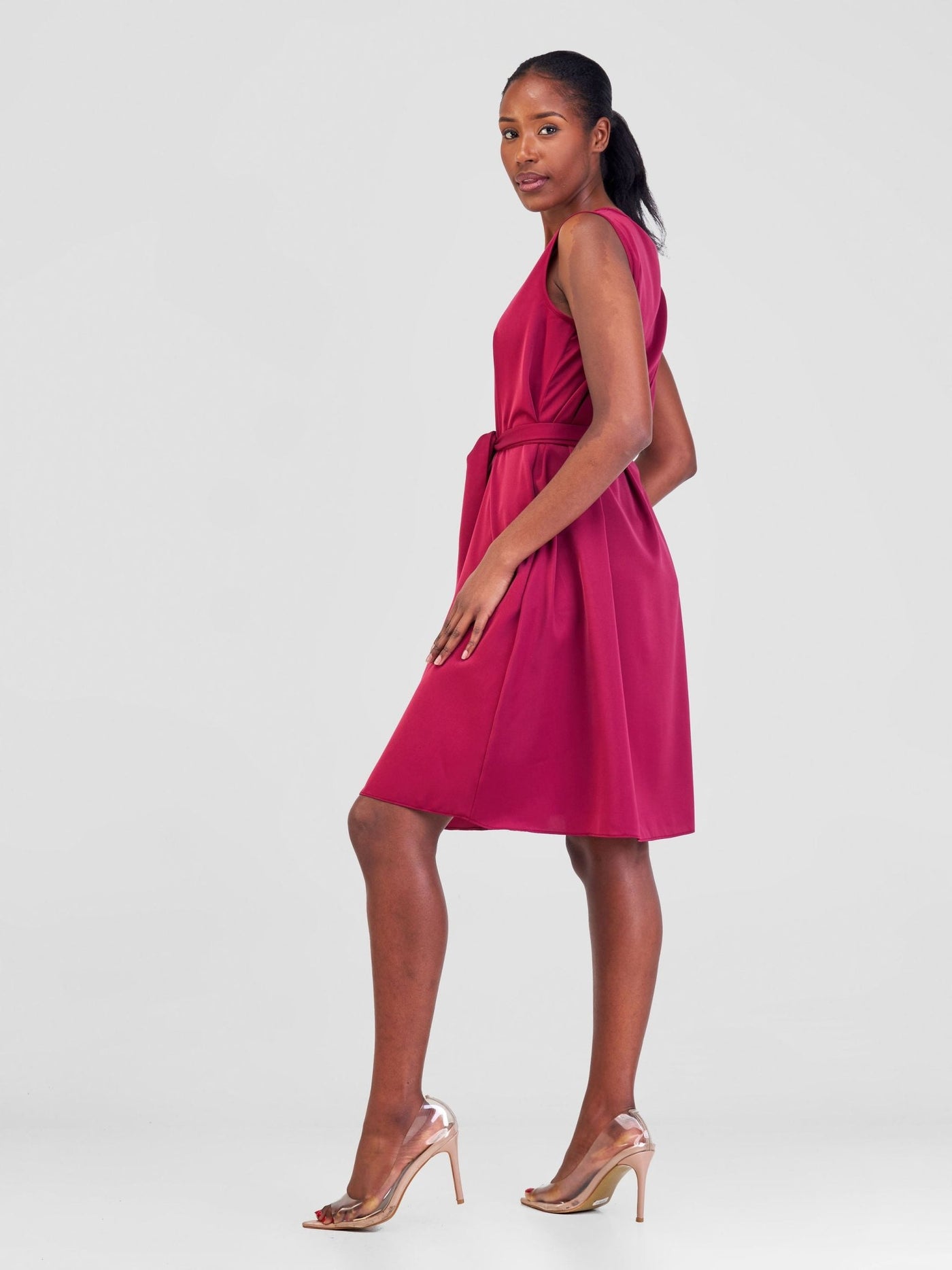 Vivo Maua Sleeveless Tent Knee Length Dress - Maroon - Shopzetu