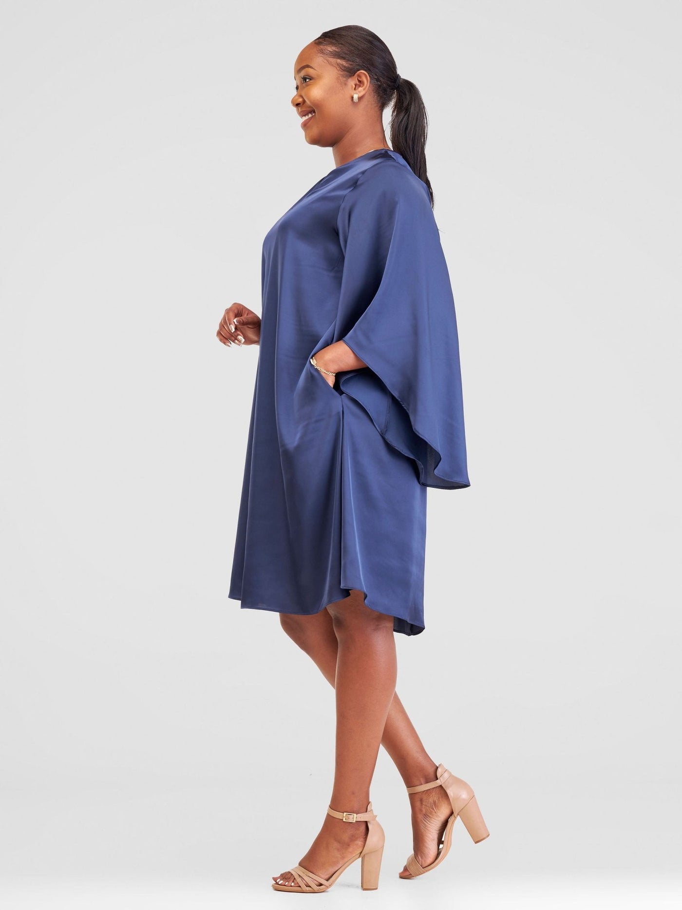 Vivo Sanali Tent Knee Length Dress - Navy - Shopzetu