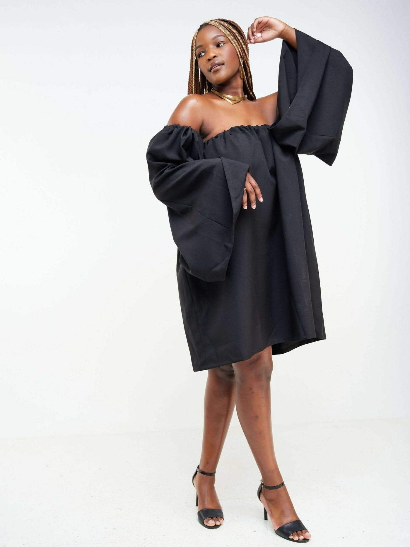 Izulu Bloom Dress - Black - Shopzetu